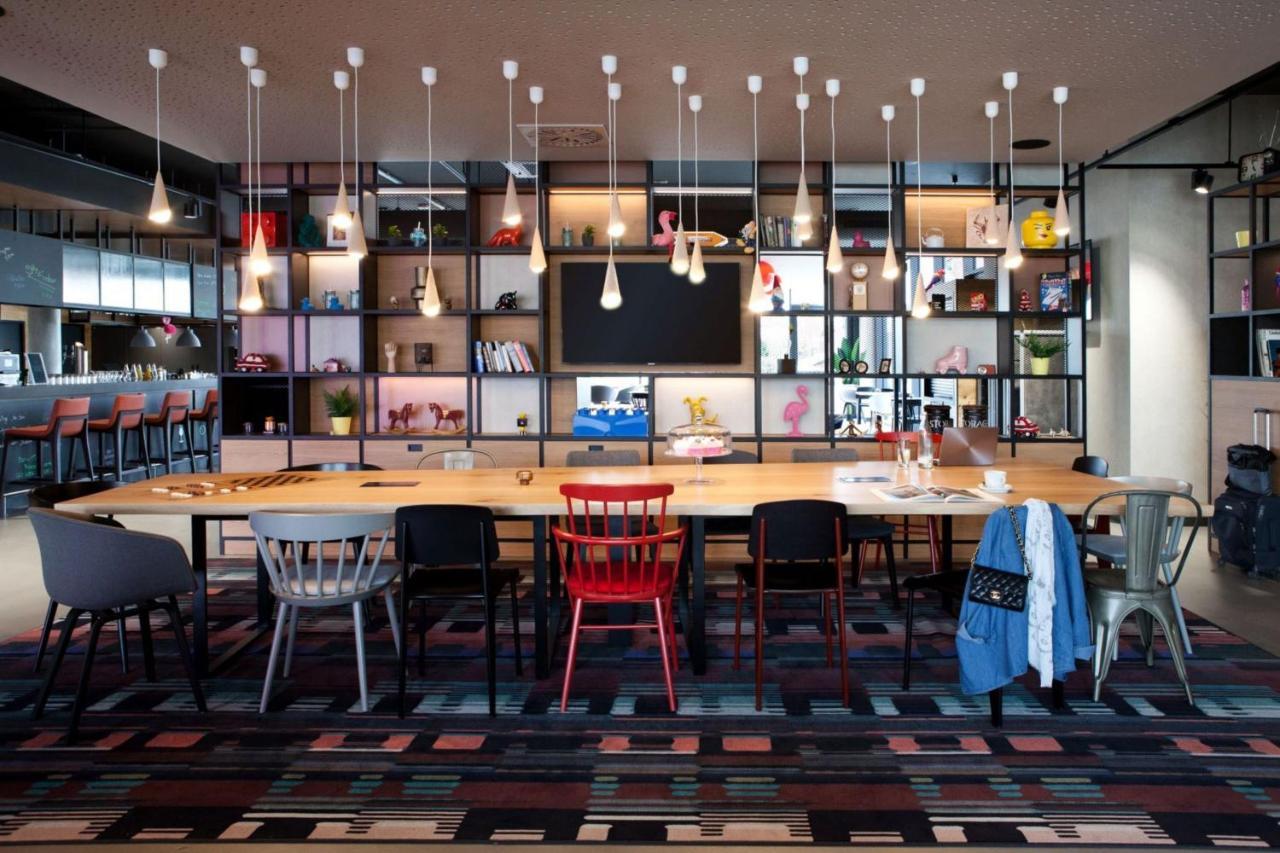 Moxy Rust Hotell Exteriör bild
